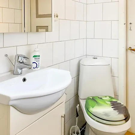 2 Bedroom Cozy In Ferienhaus