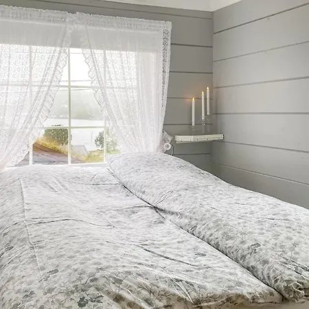 2 Bedroom Cozy In